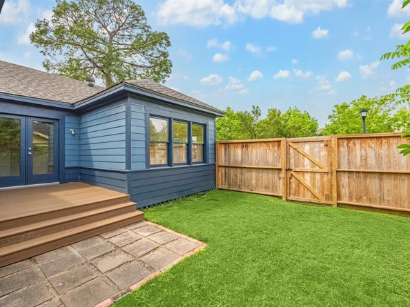 636 Pizer Street, Houston TX 77009