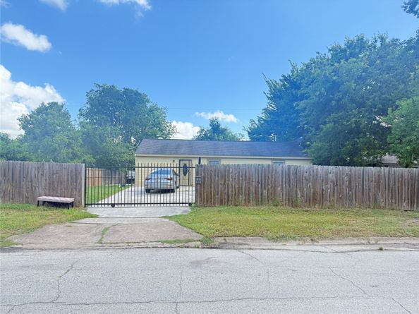 5103 Northridge Drive, Houston TX 77033