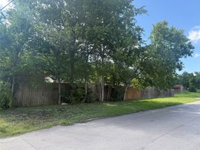 5103 Northridge Drive, Houston TX 77033