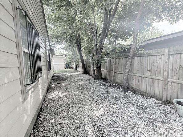 5103 Northridge Drive, Houston TX 77033