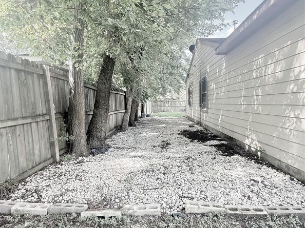 5103 Northridge Drive, Houston TX 77033