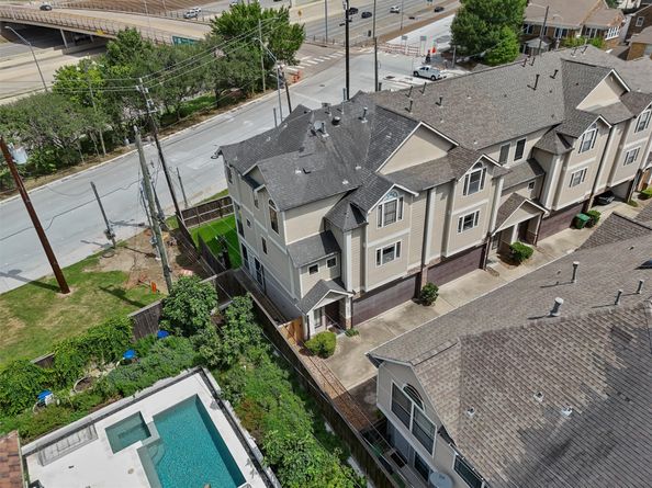 2402 Calumet Street D, Houston TX 77004