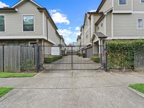 2402 Calumet Street D, Houston TX 77004