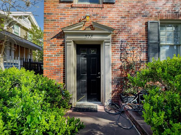528 Hawthorne Street, Houston TX 77006