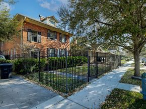 528 Hawthorne Street, Houston TX 77006