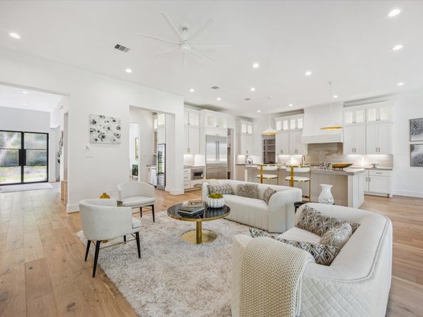 4016 Branard Street, Houston TX 77027