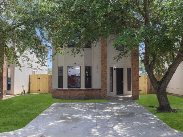 3016 La Estancia Lane, Houston TX 77093