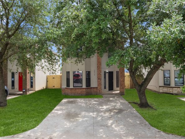 3016 La Estancia Lane, Houston TX 77093
