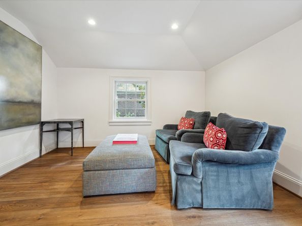3 Remington Lane, Houston TX 77005