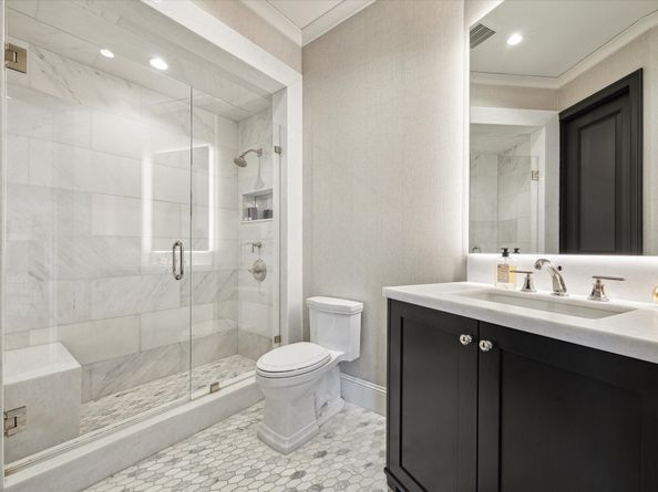 3 Remington Lane, Houston TX 77005