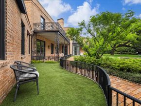 3 Remington Lane, Houston TX 77005