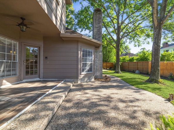 1731 Dewberry Brook Court, Kingwood TX 77345