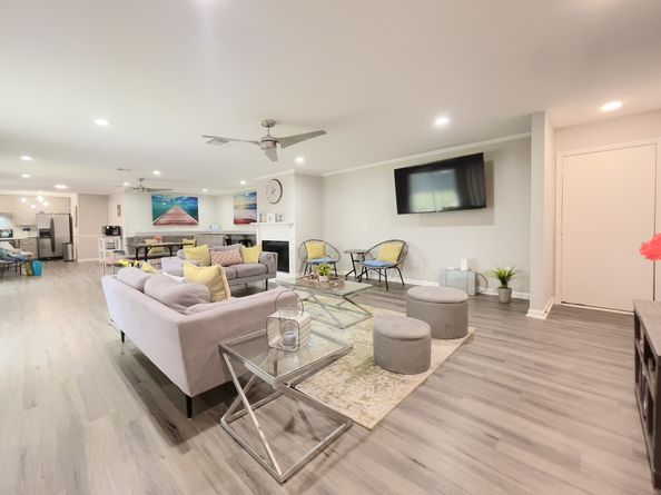 8423 Glen Valley Drive, Houston TX 77061