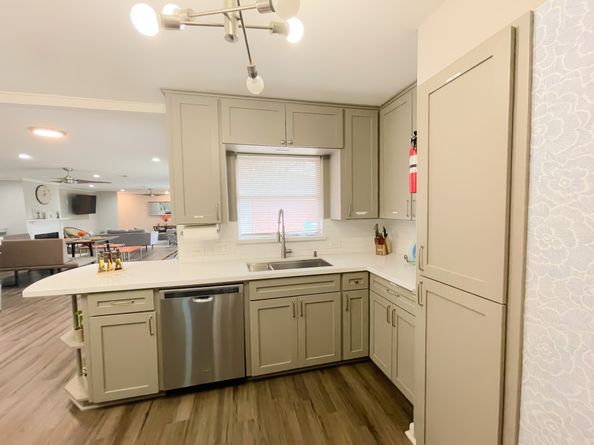 8423 Glen Valley Drive, Houston TX 77061