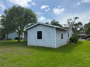 2281 Des Jardines Street, Houston TX 77023