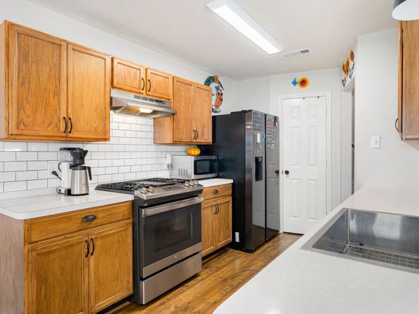 8318 Fuqua Gardens Drive, Houston TX 77075