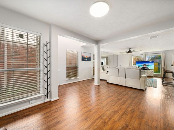 8318 Fuqua Gardens Drive, Houston TX 77075