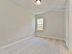 13136 Soaring Forest Drive, Conroe TX 77302