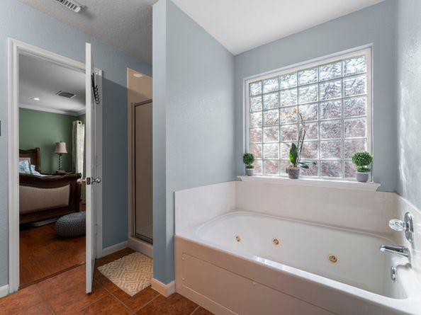 522 Remington Heights Drive, Houston TX 77073