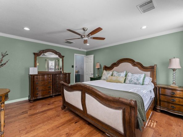 522 Remington Heights Drive, Houston TX 77073