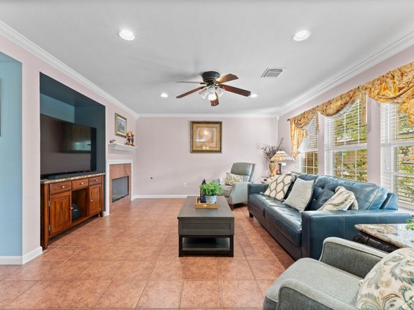 522 Remington Heights Drive, Houston TX 77073