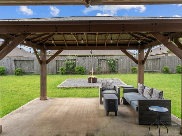 18011 Svensson Slade Lane, Houston TX 77044