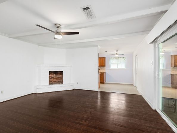5450 Birdwood Road, Houston TX 77096