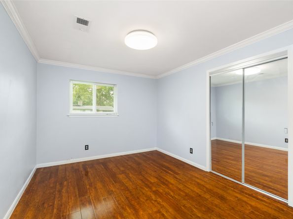 5450 Birdwood Road, Houston TX 77096
