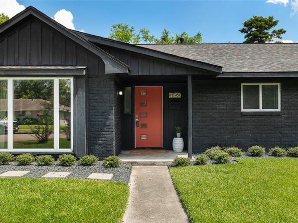 5450 Birdwood Road, Houston TX 77096