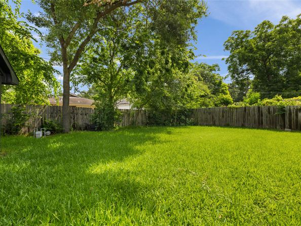 5450 Birdwood Road, Houston TX 77096