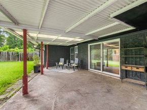 5450 Birdwood Road, Houston TX 77096