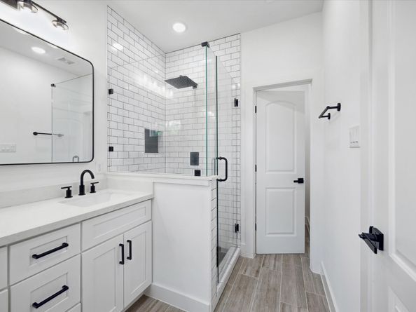 2015 Brackenridge St Street B, Houston TX 77026