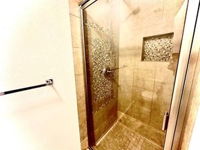 5860 Sampley Way 5860, Houston TX 77092