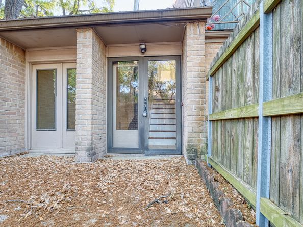 5860 Sampley Way 5860, Houston TX 77092
