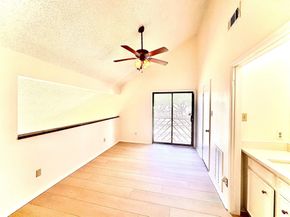 5860 Sampley Way 5860, Houston TX 77092