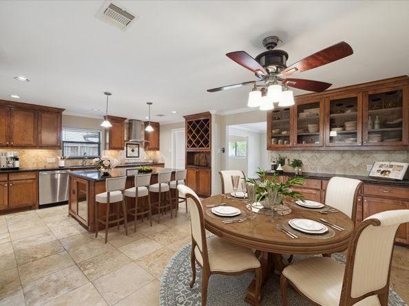 3207 Aberdeen Way, Houston TX 77025