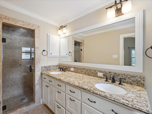 3207 Aberdeen Way, Houston TX 77025