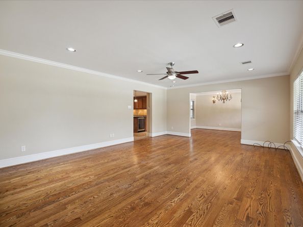 3207 Aberdeen Way, Houston TX 77025