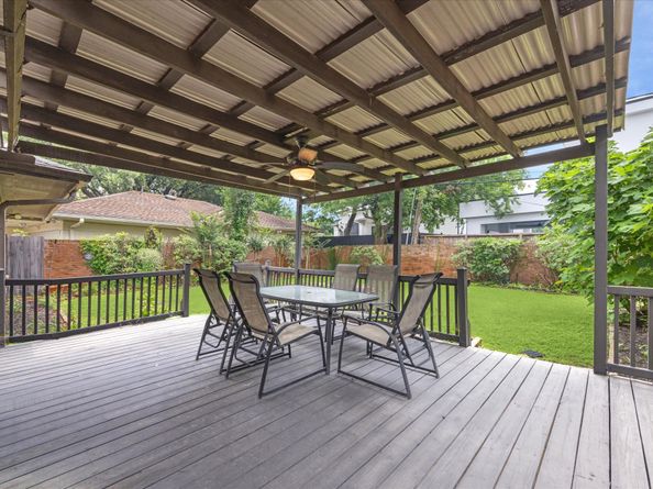 3207 Aberdeen Way, Houston TX 77025