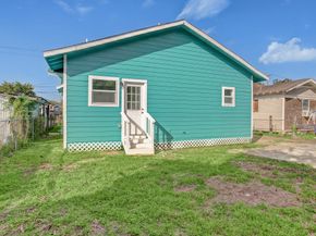 6714 Avenue E, Houston TX 77011