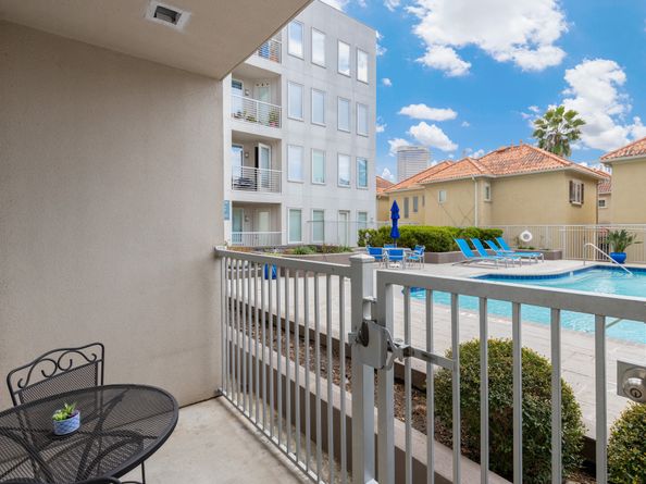 505 Jackson Hill Street S 108, Houston TX 77007