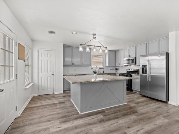 322 Remington Harbor Court, Houston TX 77073