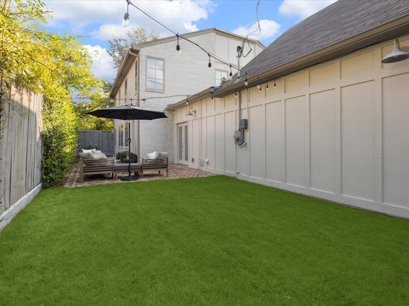 2346 Watts Street, Houston TX 77030