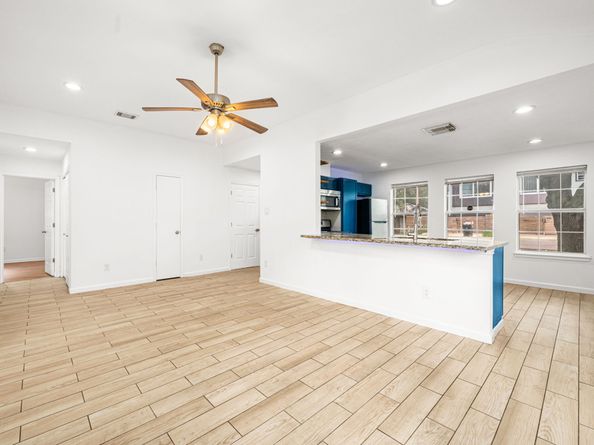 3731 Amos Street, Houston TX 77021