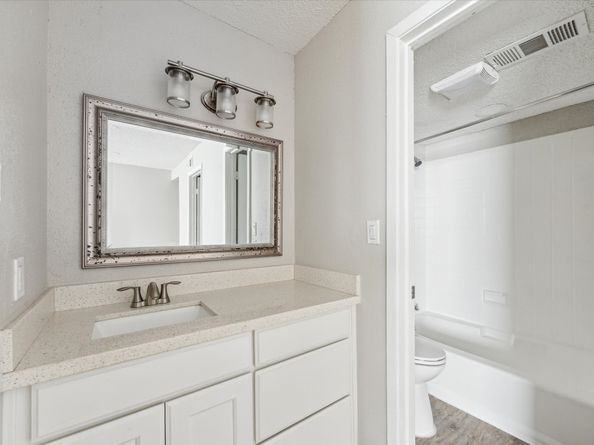 3754 Tanglewilde Street N C3, Houston TX 77063