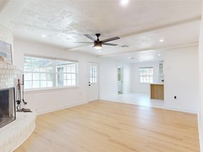 5731 S Braeswood Boulevard, Houston TX 77096