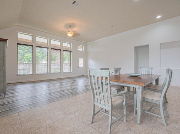 8135 W Pine Creek Bend, Cypress TX 77433