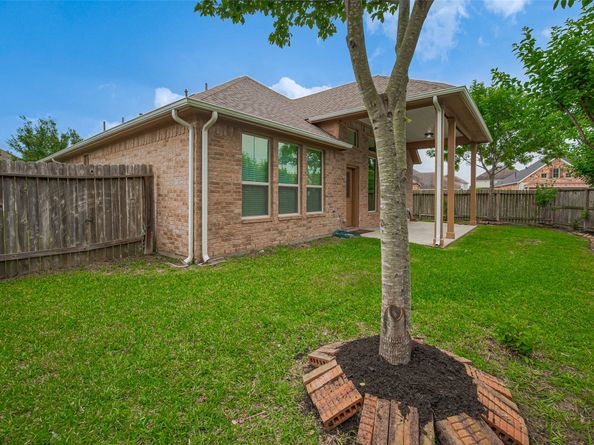 8135 W Pine Creek Bend, Cypress TX 77433