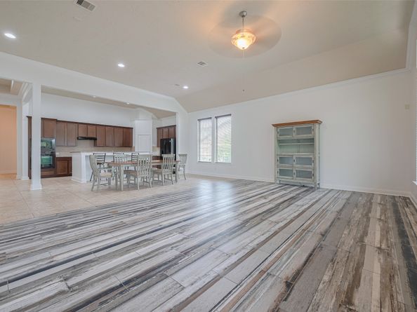 8135 W Pine Creek Bend, Cypress TX 77433