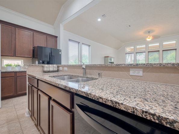 8135 W Pine Creek Bend, Cypress TX 77433